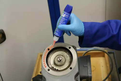 WEICON 30510150 / WEICONLOCK® AN 305-10 50 ml Flange Sealing 2
