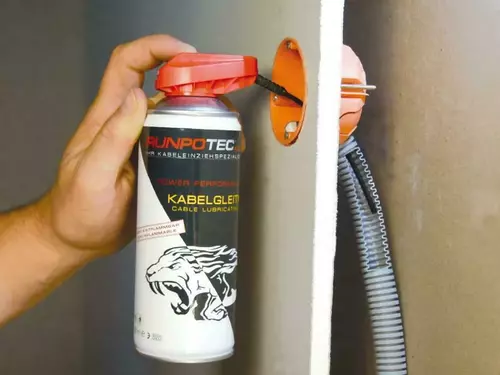 20523 Smar poślizgowy do wciągania kabli / Spray 400ml / RUNPOTEC 2