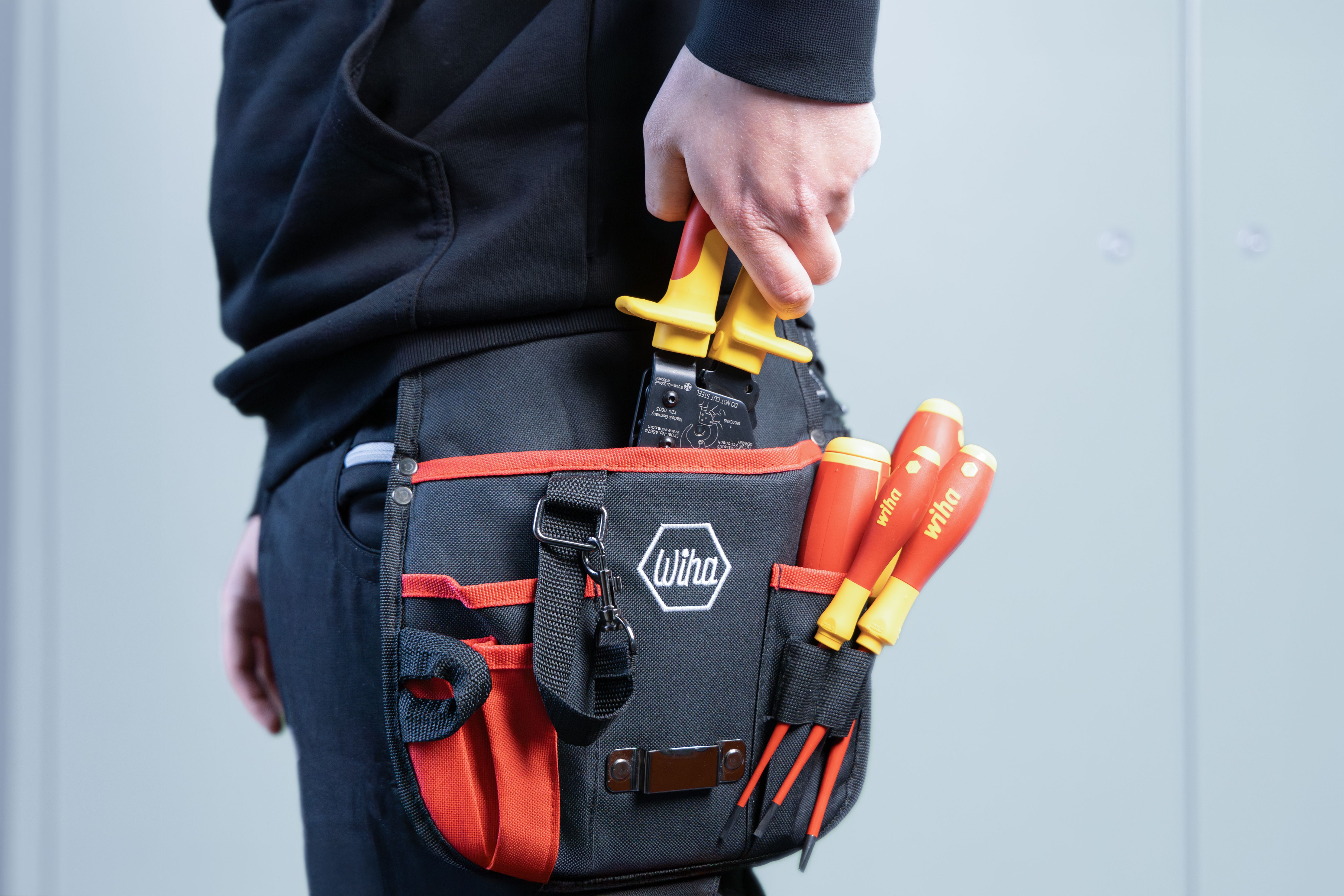 Szczypce do przewodów electric do 300 mm² z funkcją grzechotki 275 mm, 10" / WIHA 46674 8