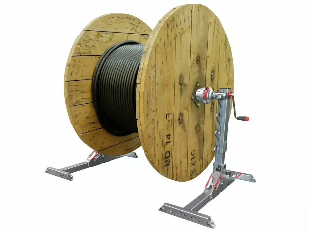 10163 Podnośnik do bębnów kablowych 4,5t / oś 1350mm / RUNPOLIFTER 4500 / RUNPOTEC 1