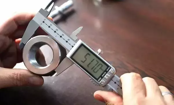 Profesjonalny serwis narzędzi pomiarowych – korzyści i usługi